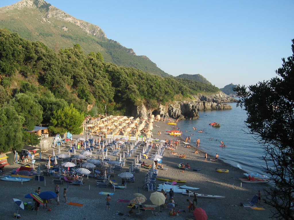 Macarro Beach