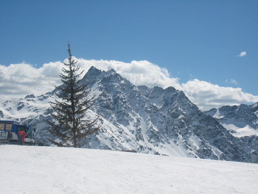Lombardy's Ski Areas: The Complete Guide